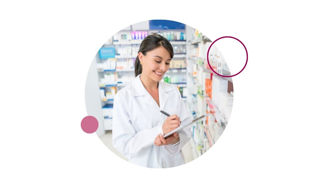 Descubre qué hay que estudiar para ser farmacéutico y conoce las materias clave que forman a estos expertos en salud, ciencia y medicamentos.